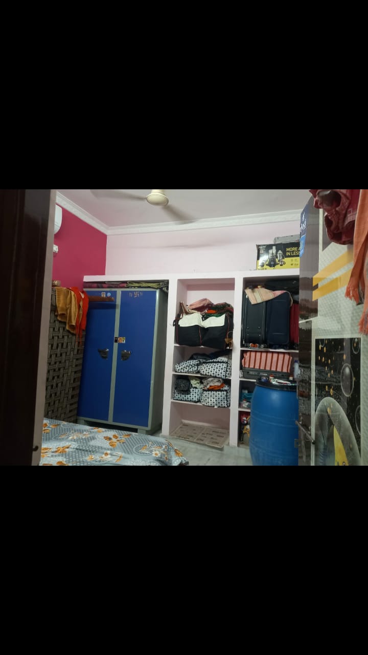 3 BHK Flat for sale in So